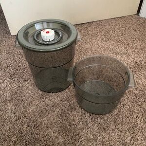 Tilia Vacuum Containers Food Storage Preservation 3.5 qt. Round Bowls Tubs